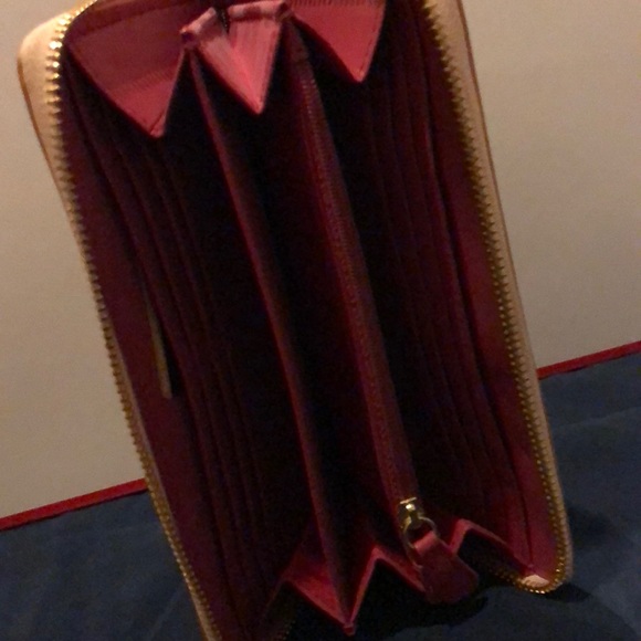 Coach Full Zip Wallet - Picture 4 of 5